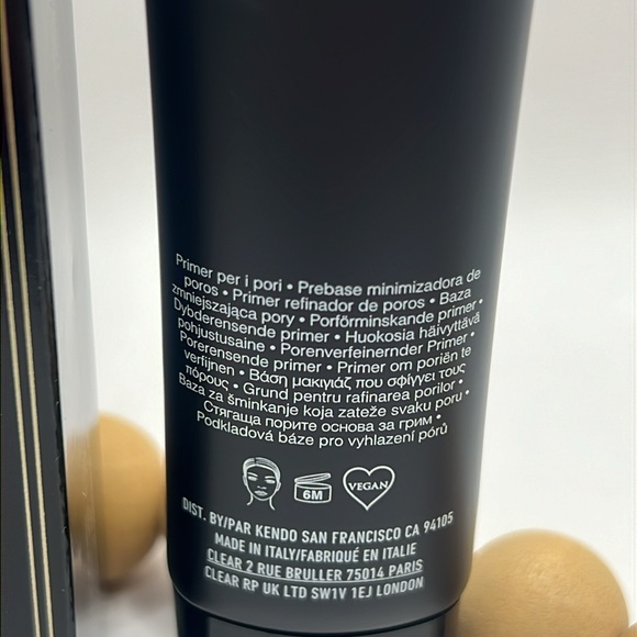 KVD Lock-It Vegan Pore-Refining Hydrating Primer - Picture 3 of 5